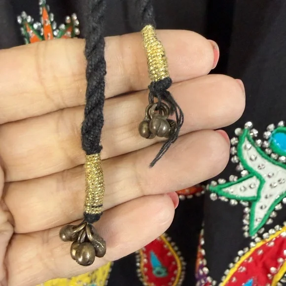 Destination Other vintage embroidered and mirrored folk art midi/maxi skirt L - Picture 4 of 8